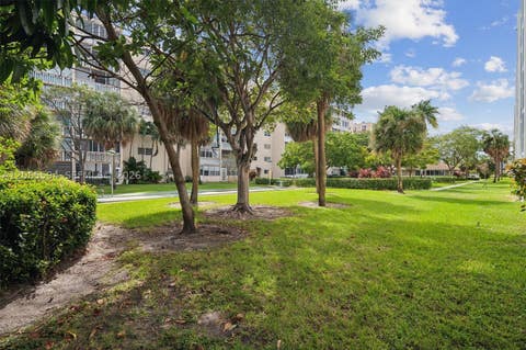 Tiny photo for 619 NE 14th Ave #101, Hallandale Beach, FL 33009 (MLS # A12065594)