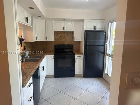 Tiny photo for 619 NE 14th Ave #101, Hallandale Beach, FL 33009 (MLS # A12065594)