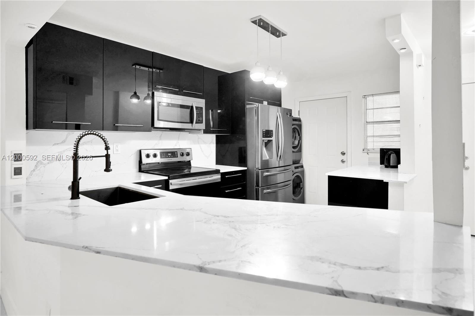 JADE WINDS GROUP-DAISY GA - Residential Lease