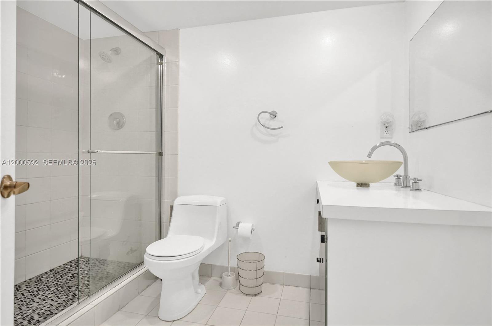 JADE WINDS GROUP-DAISY GA - Residential Lease