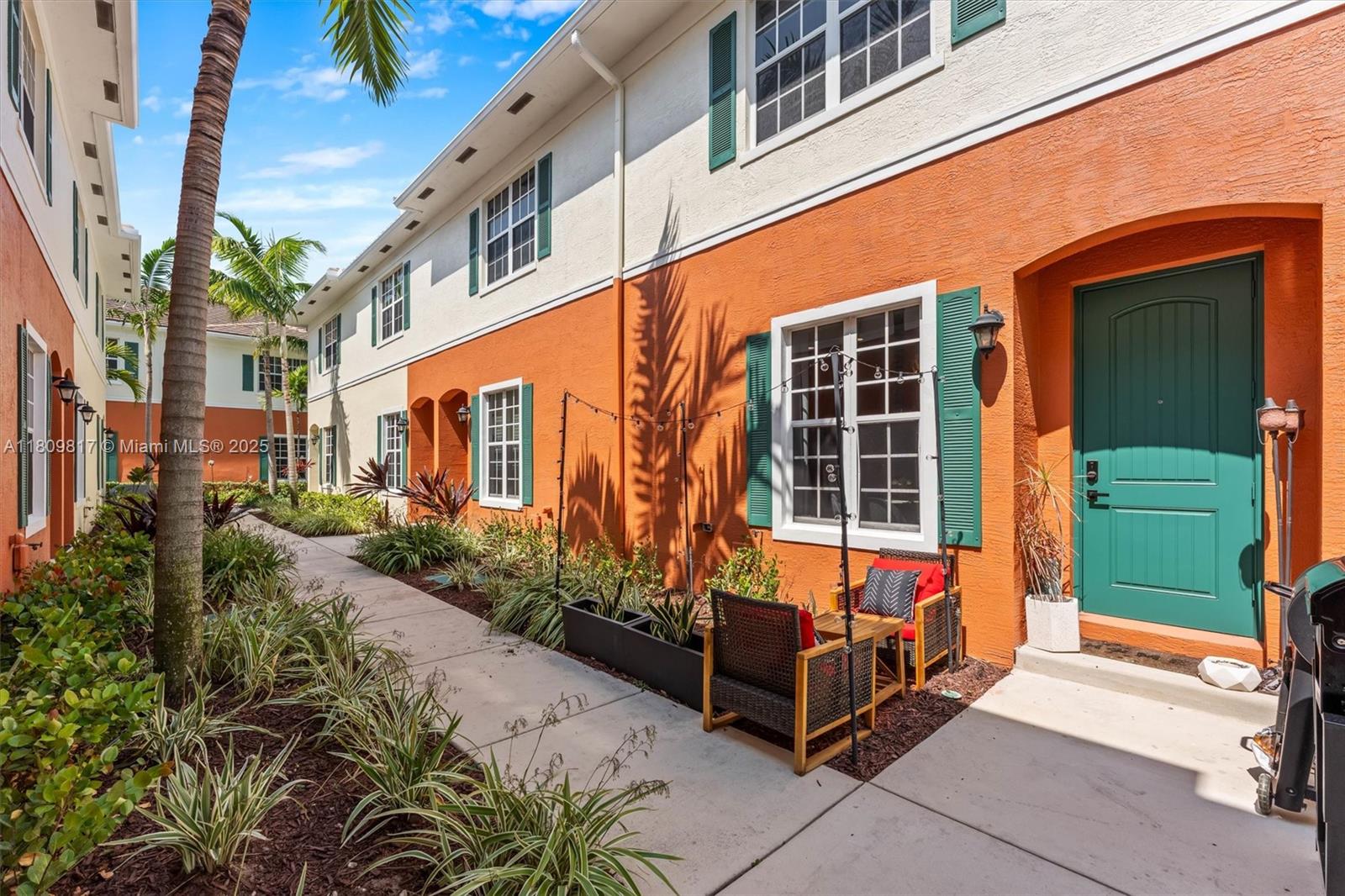 712 Sw 2nd Way, Pompano Beach, Broward County, Florida - 3 Bedrooms  
3 Bathrooms - 