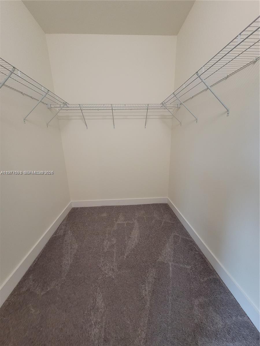 DOWNTOWN DORAL SOUTH PHAS - Residential Lease