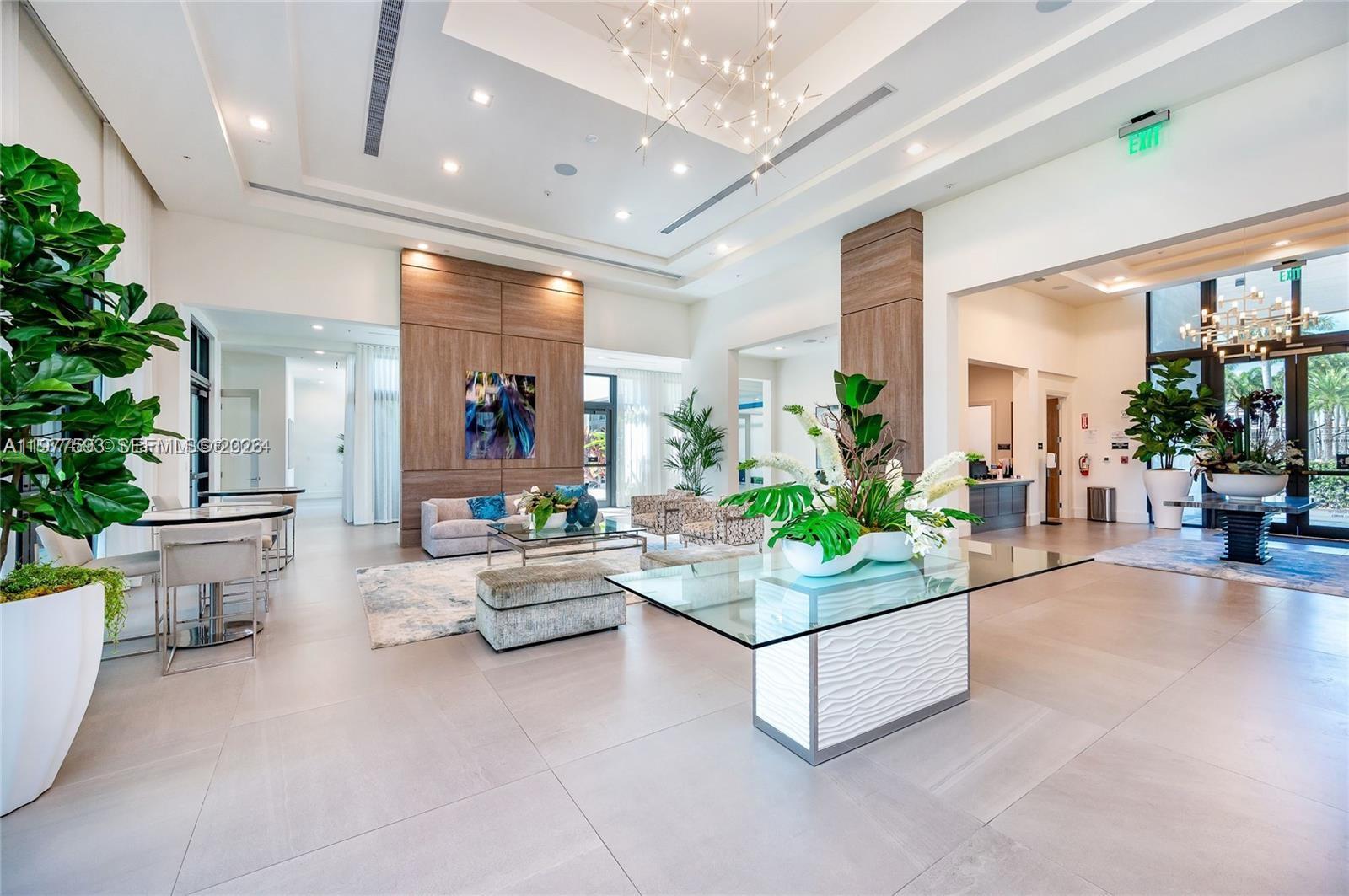 DOWNTOWN DORAL SOUTH PHAS - Residential Lease