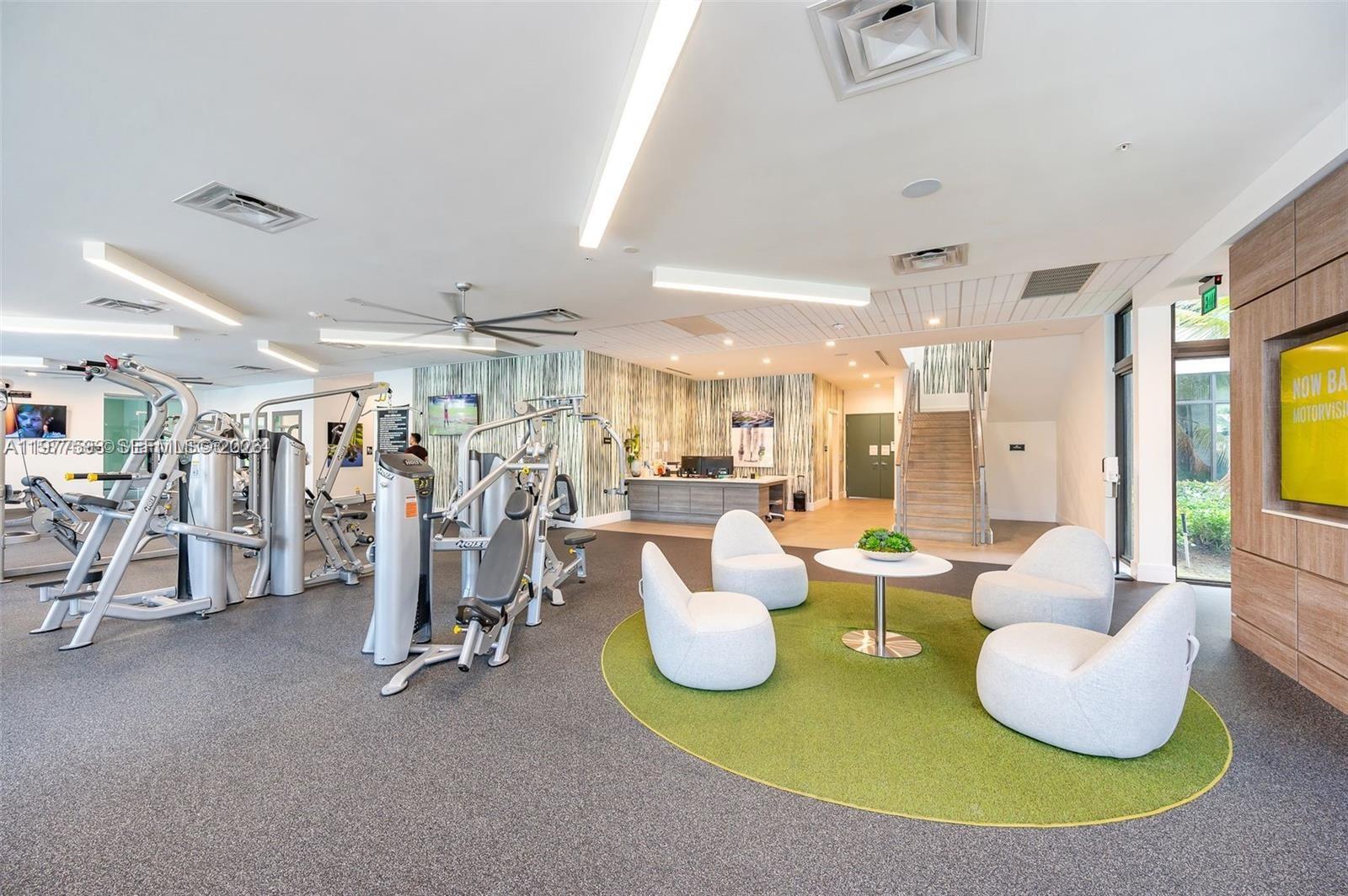 DOWNTOWN DORAL SOUTH PHAS - Residential Lease