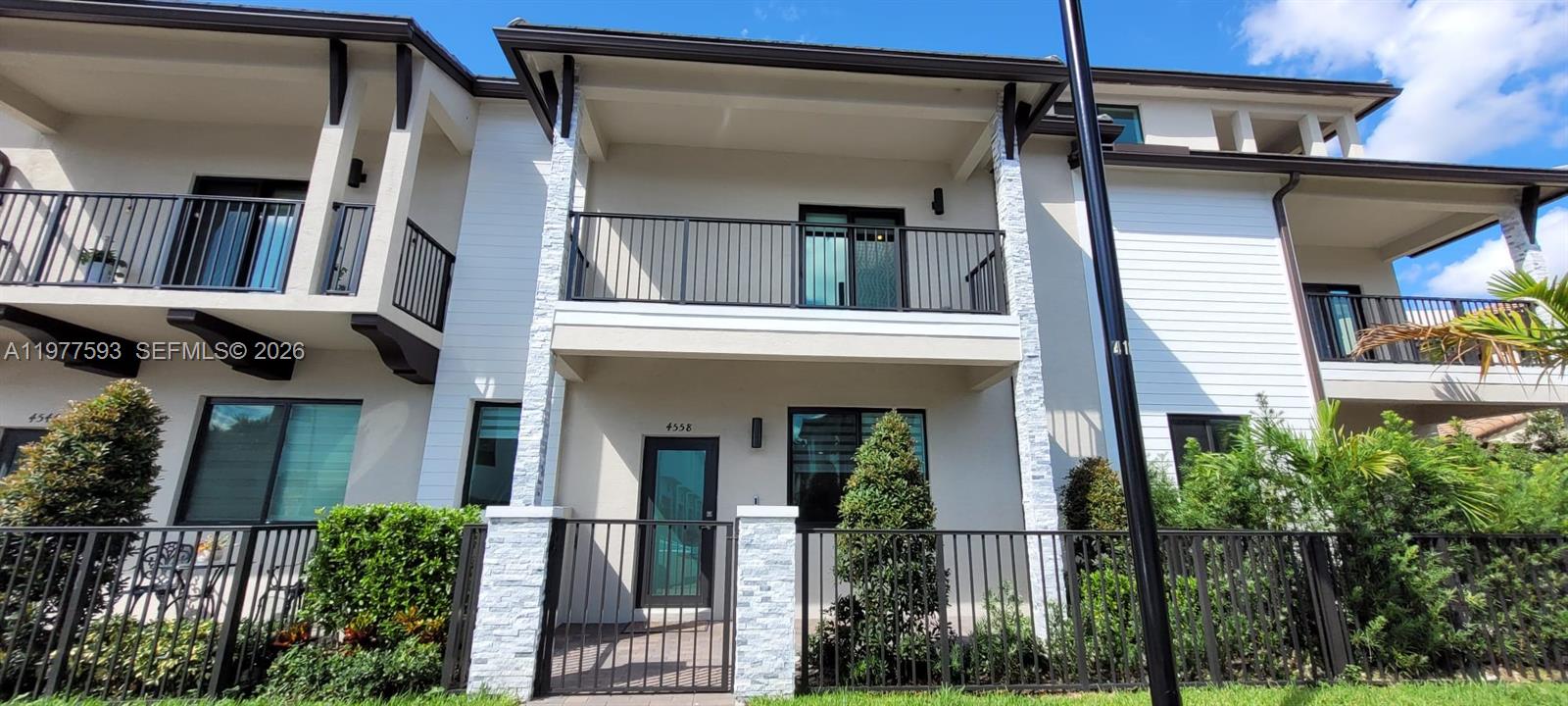 4558 NW 83rd Ave 4558 - Image 1
