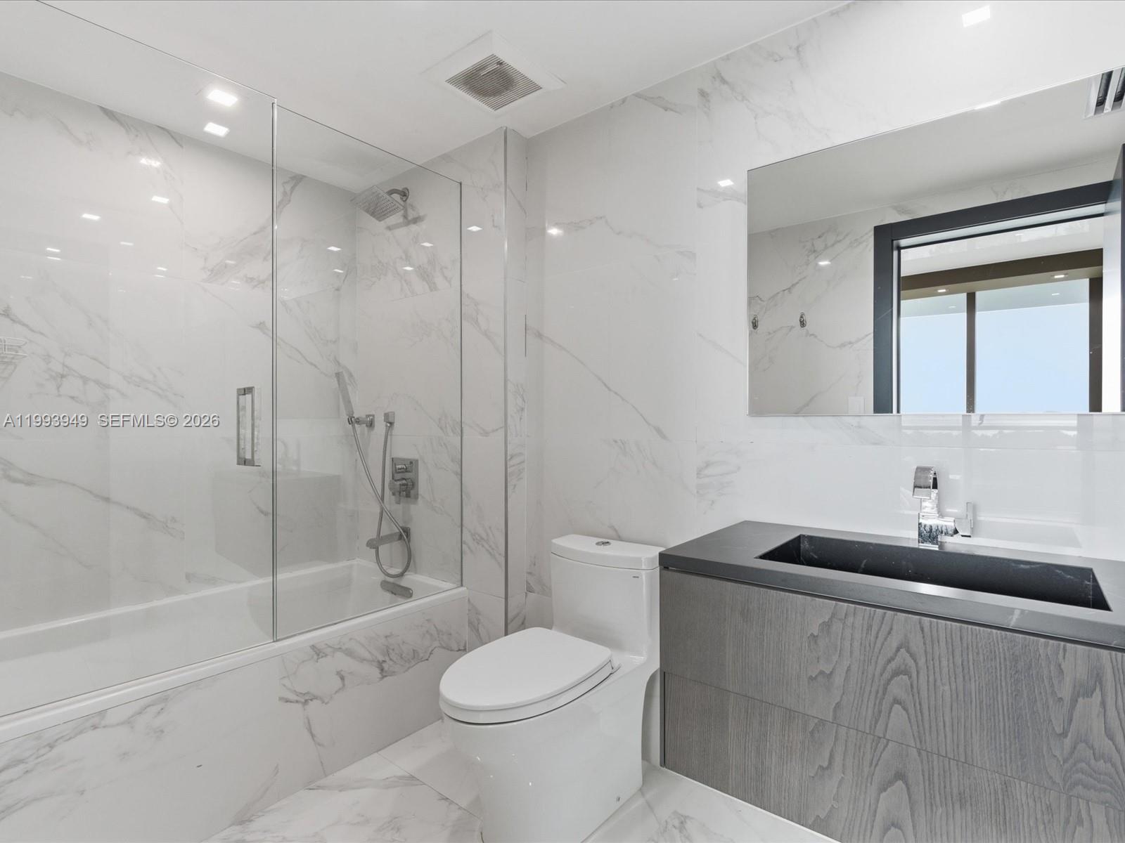 TOWERS OF PORTO VITA-SOUT - Residential