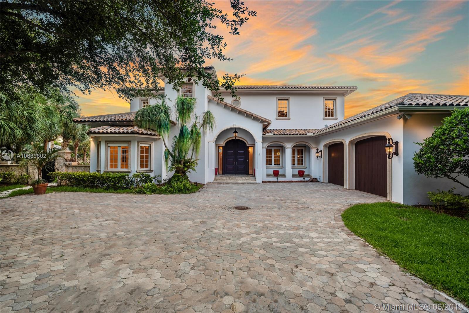 CORAL WATERWAY REPLAT - Residential