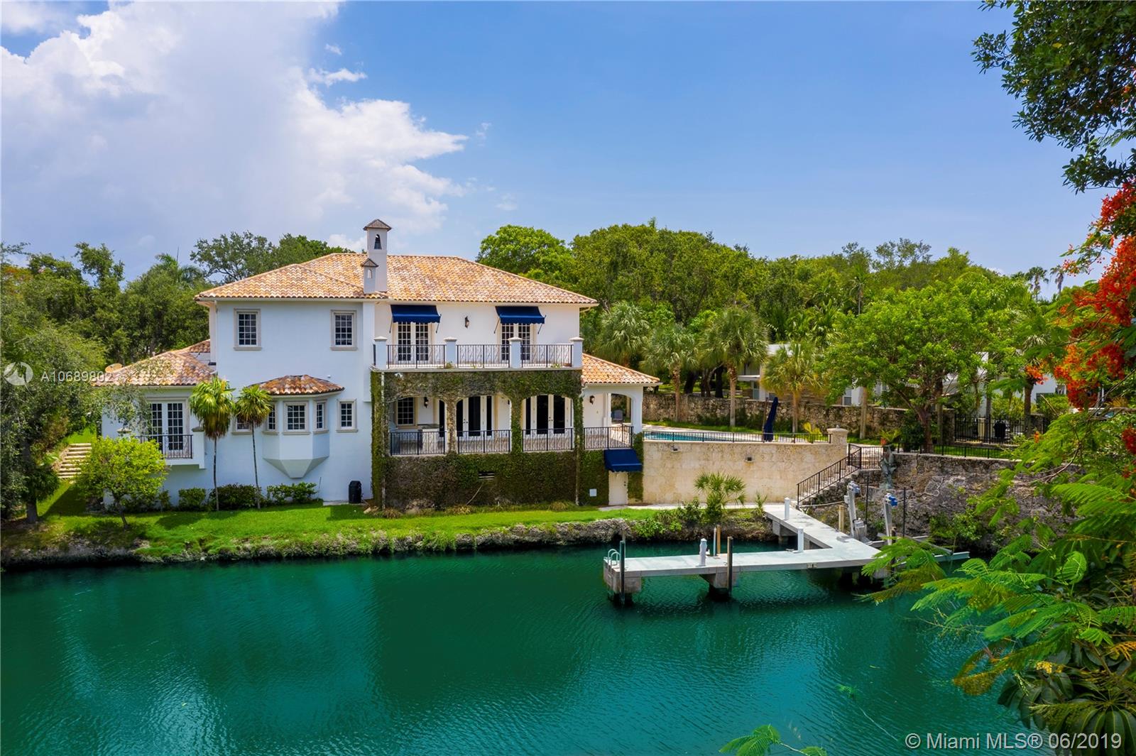 CORAL WATERWAY REPLAT - Residential