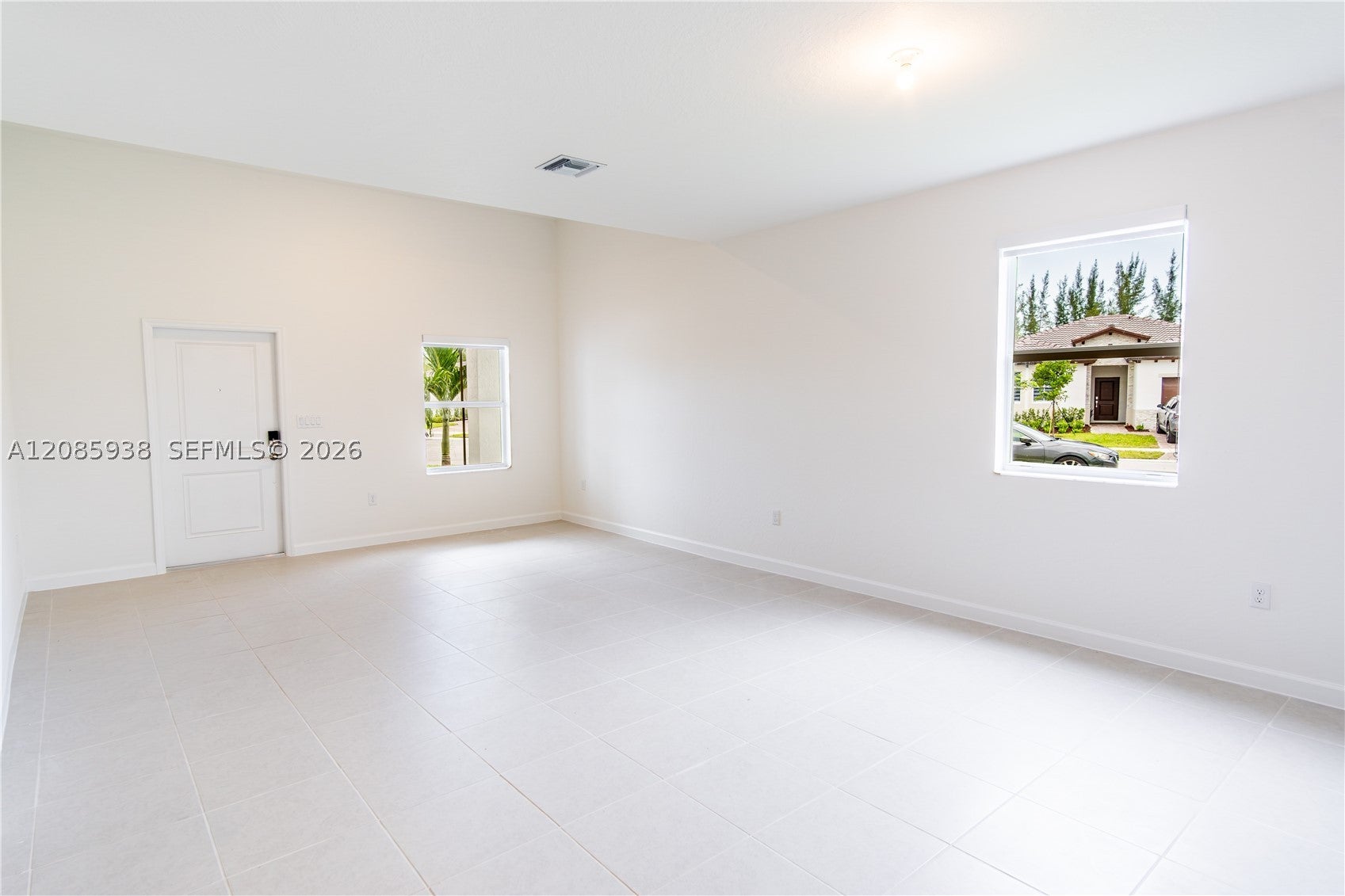 2996 SE 25th Ter, Homestead, FL, 33035/$850,000 4 2996 SE 25th Ter