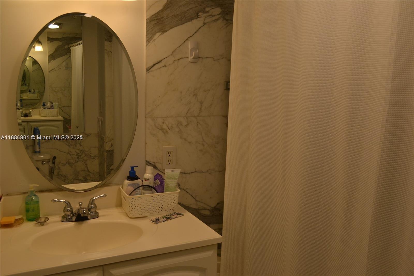 REGENCY TOWER CONDO - Residential Lease