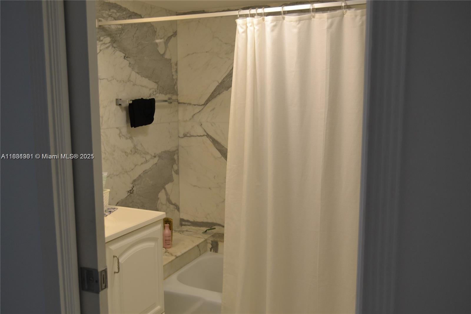 REGENCY TOWER CONDO - Residential Lease