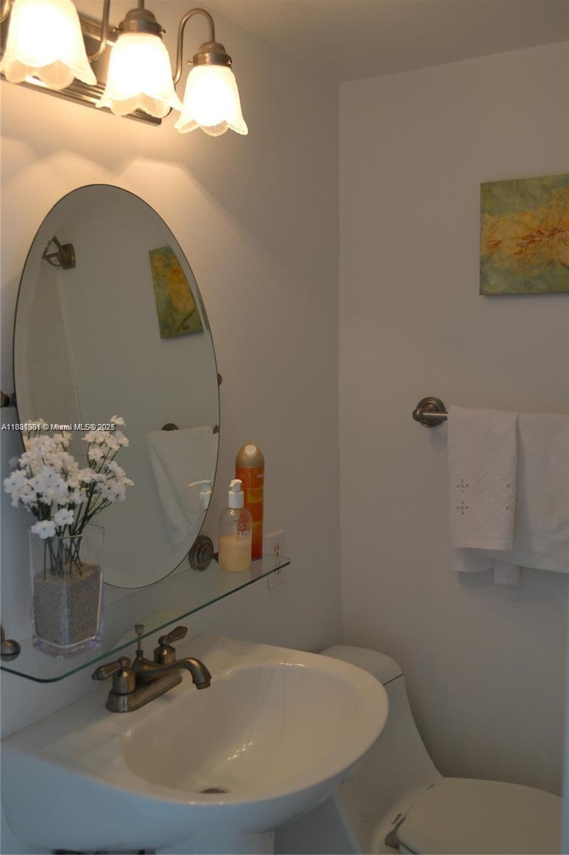 REGENCY TOWER CONDO - Residential Lease