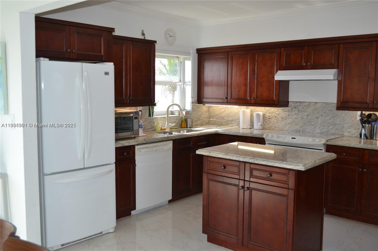 REGENCY TOWER CONDO - Residential Lease