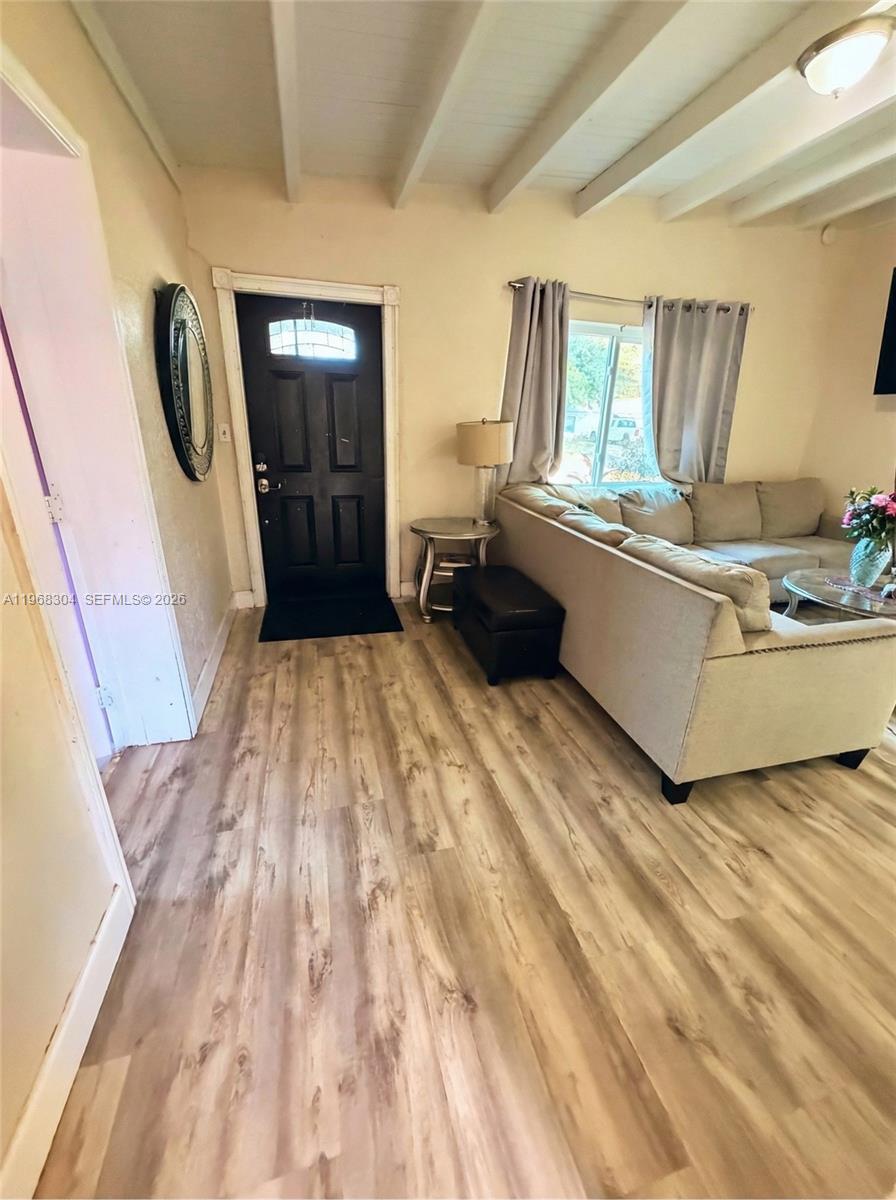 MIAMI GARDENS ESTATES SEC - Residential