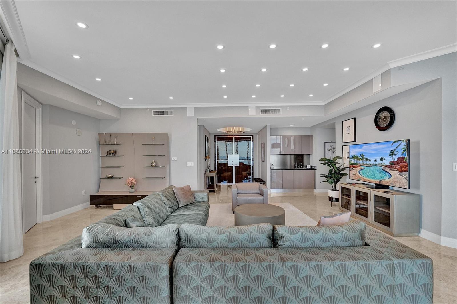 TRUMP PALACE CONDO - Residential