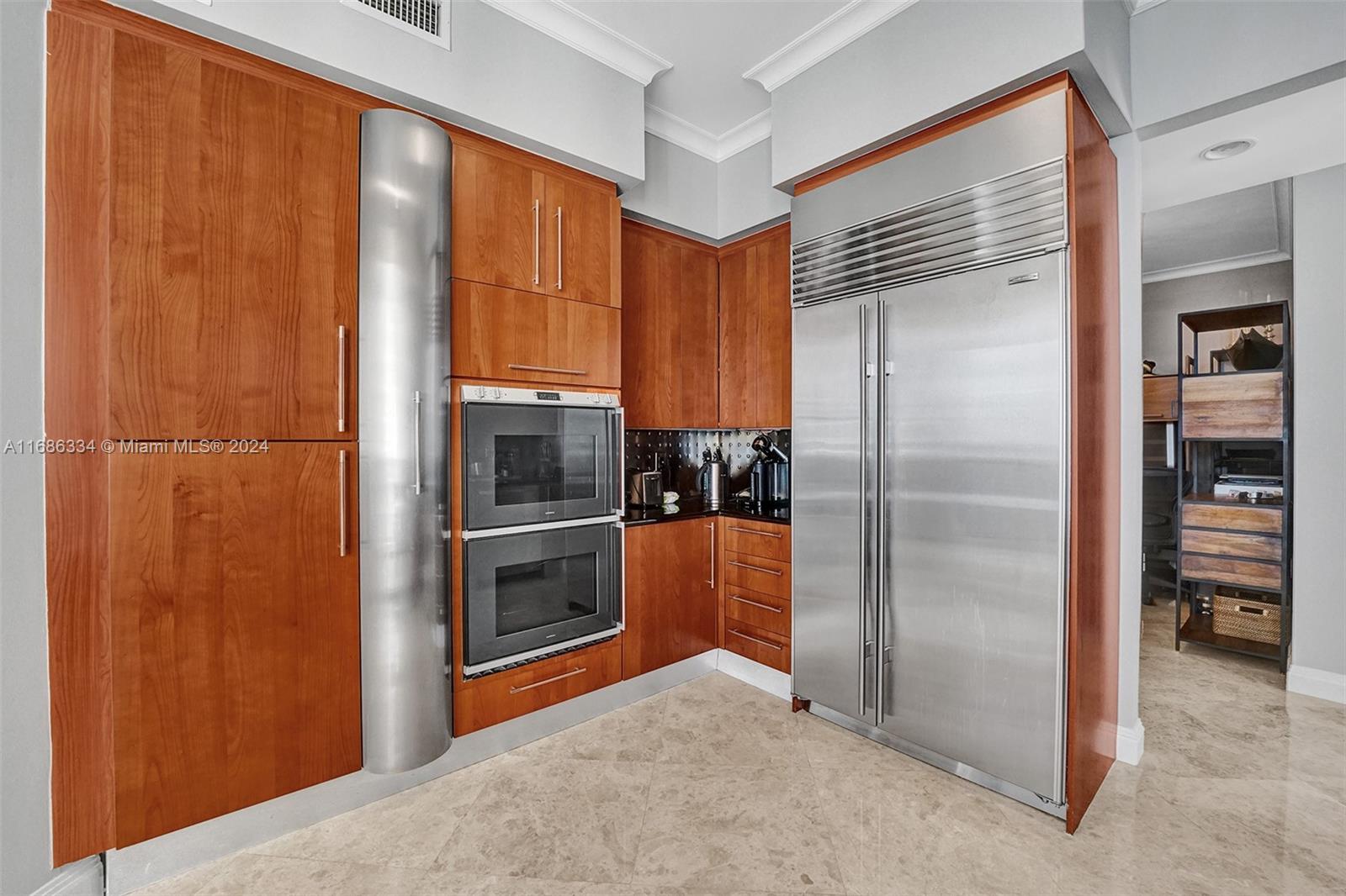 TRUMP PALACE CONDO - Residential