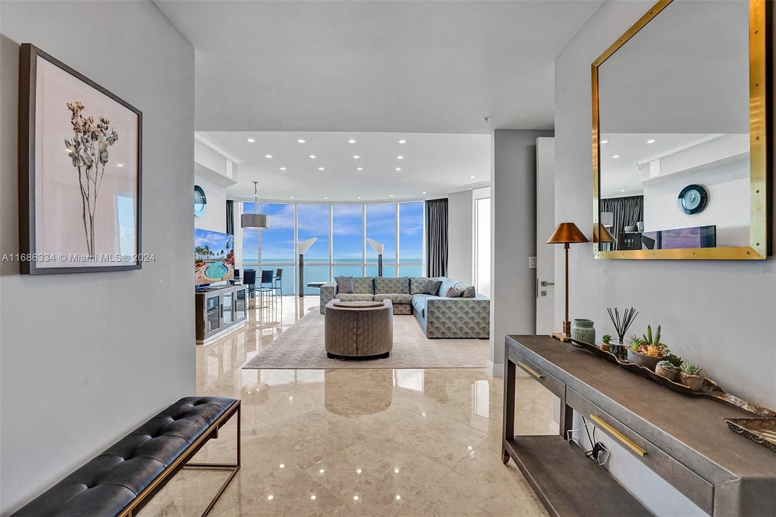 TRUMP PALACE CONDO - Residential