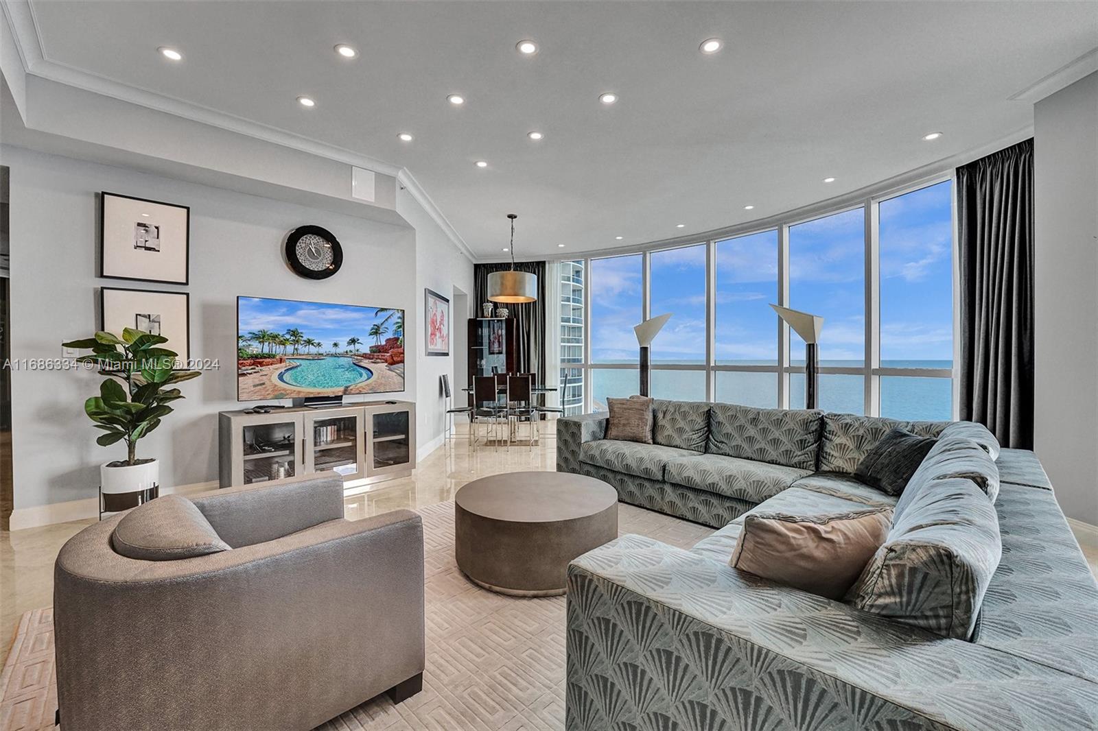 TRUMP PALACE CONDO - Residential