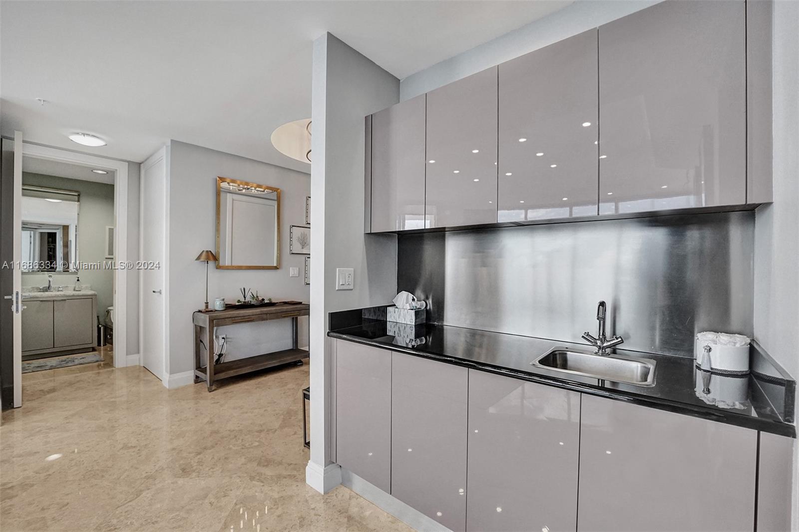 TRUMP PALACE CONDO - Residential