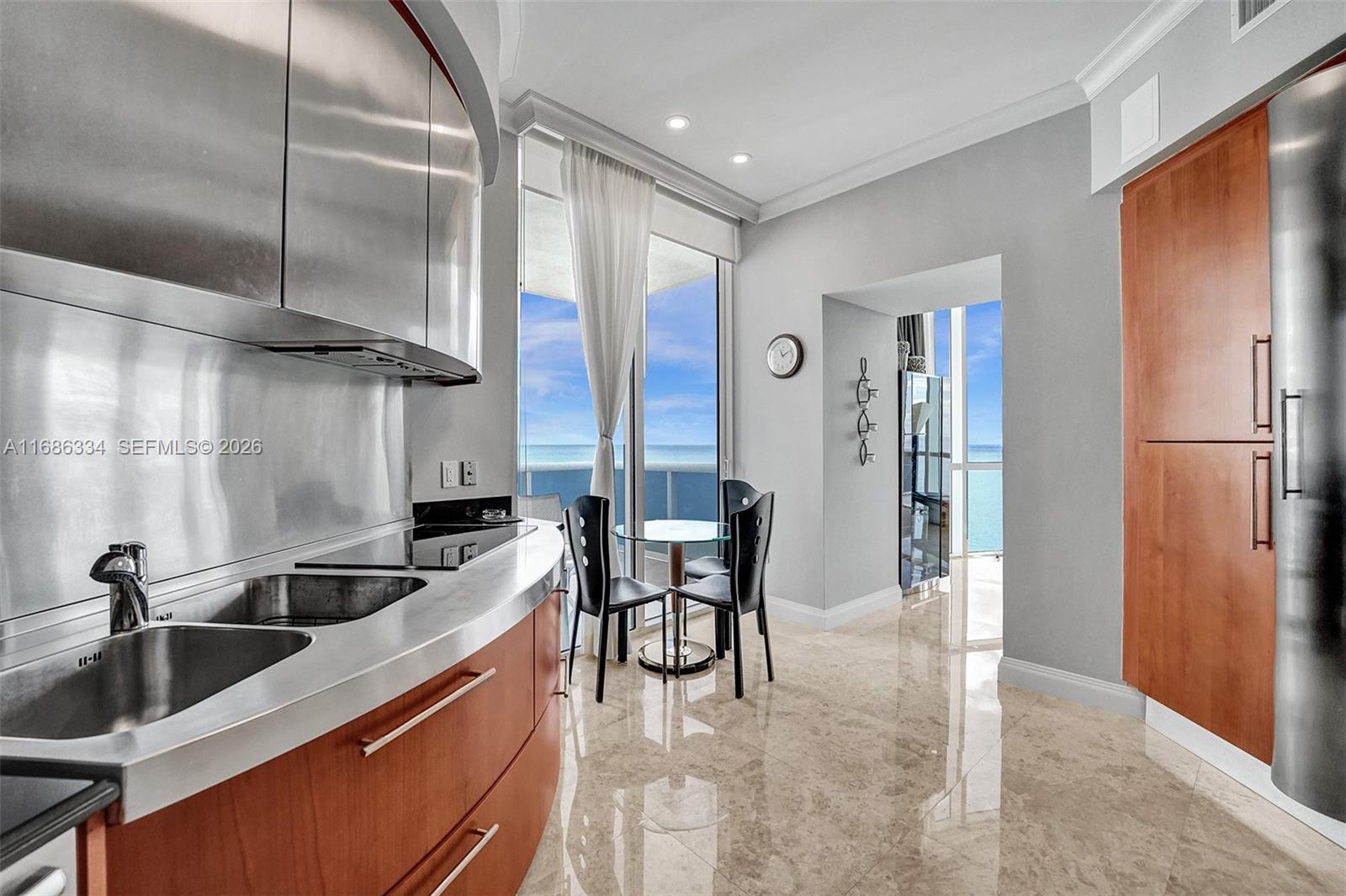 TRUMP PALACE CONDO - Residential