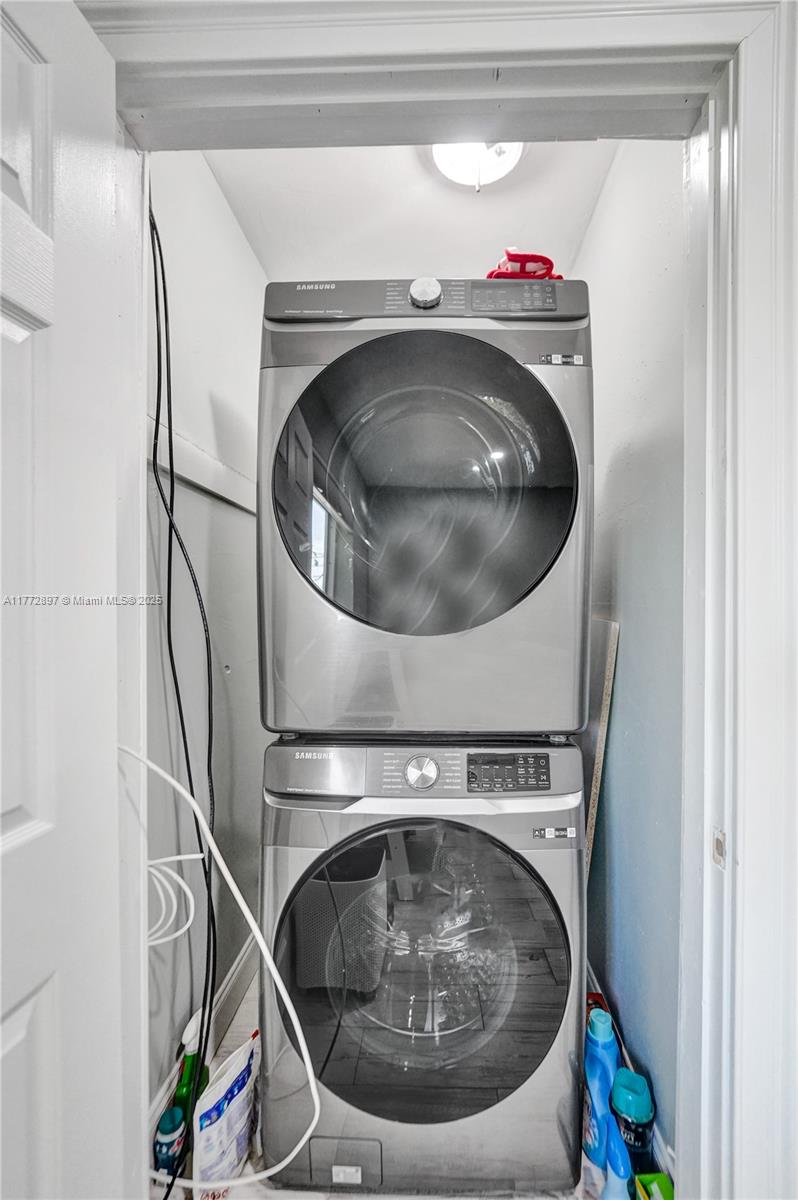 CORAL RIDGE LANDINGS II C - Residential