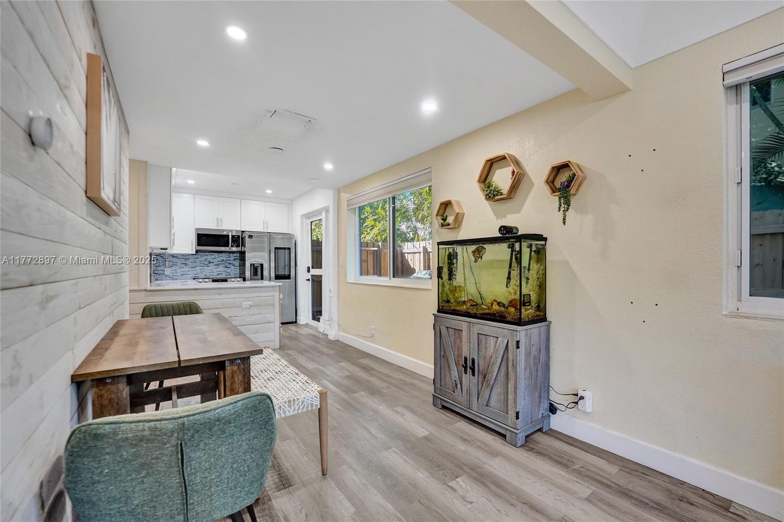 CORAL RIDGE LANDINGS II C - Residential