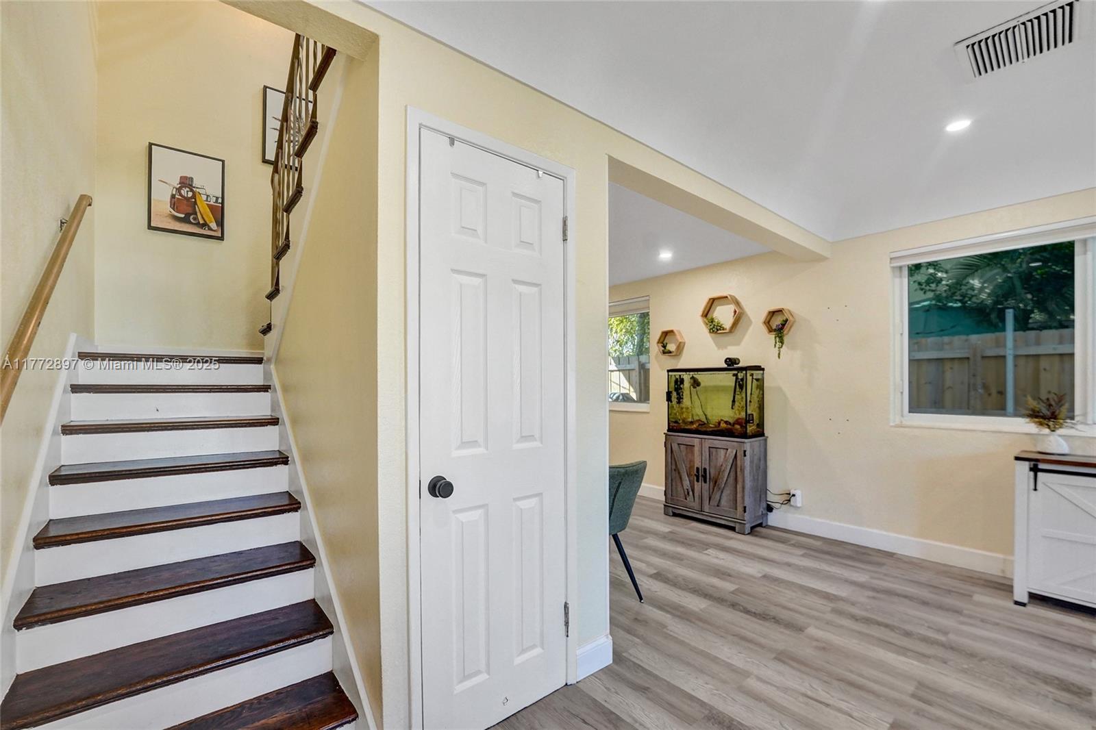 CORAL RIDGE LANDINGS II C - Residential