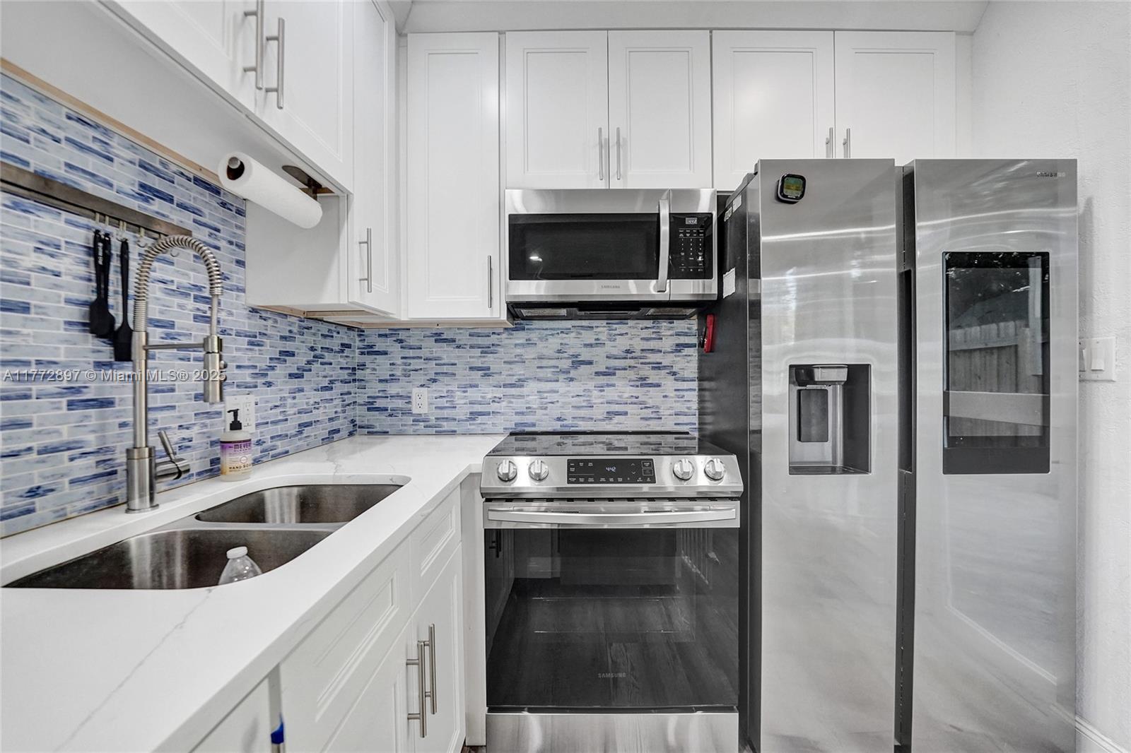 CORAL RIDGE LANDINGS II C - Residential