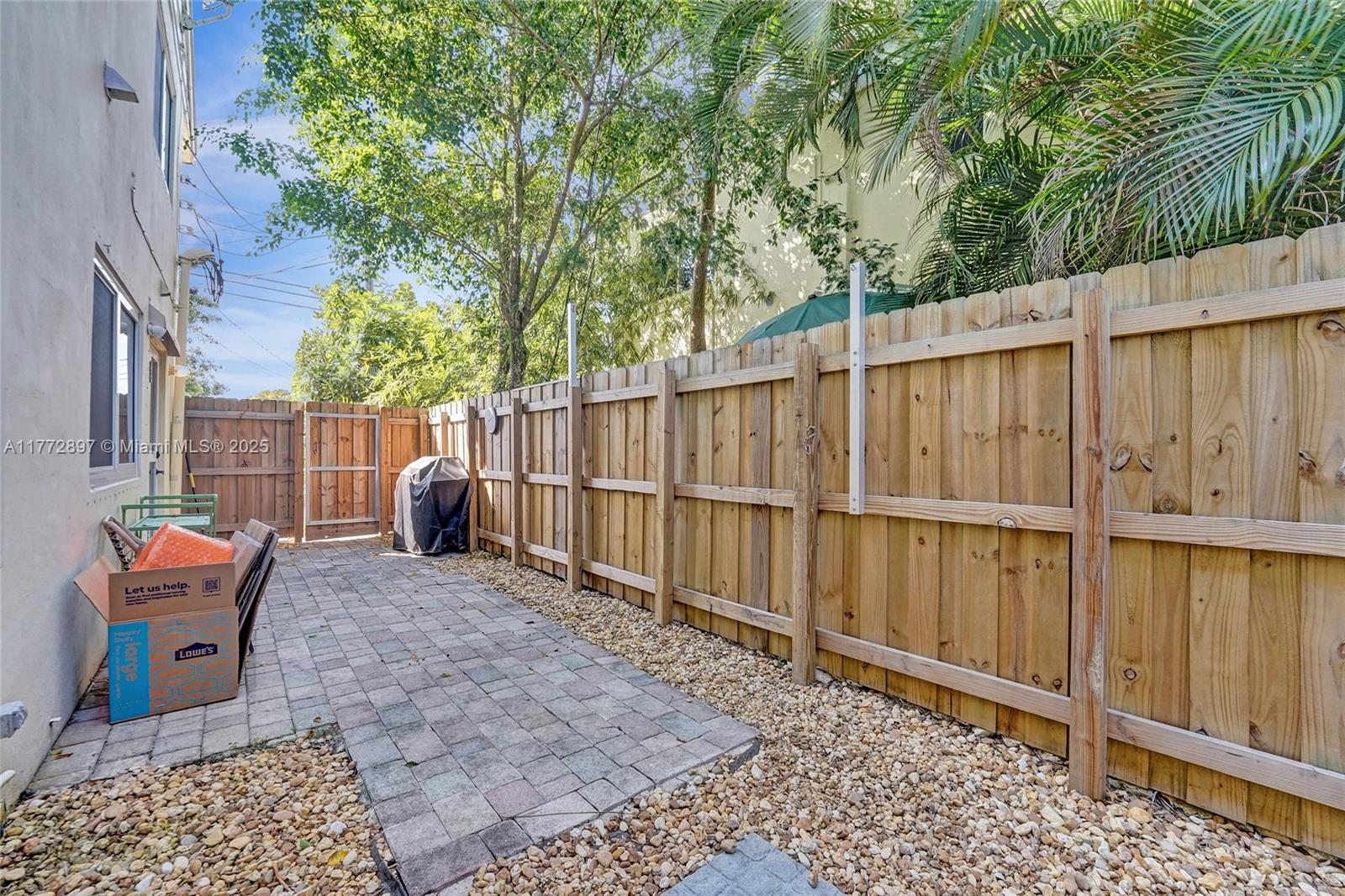 CORAL RIDGE LANDINGS II C - Residential