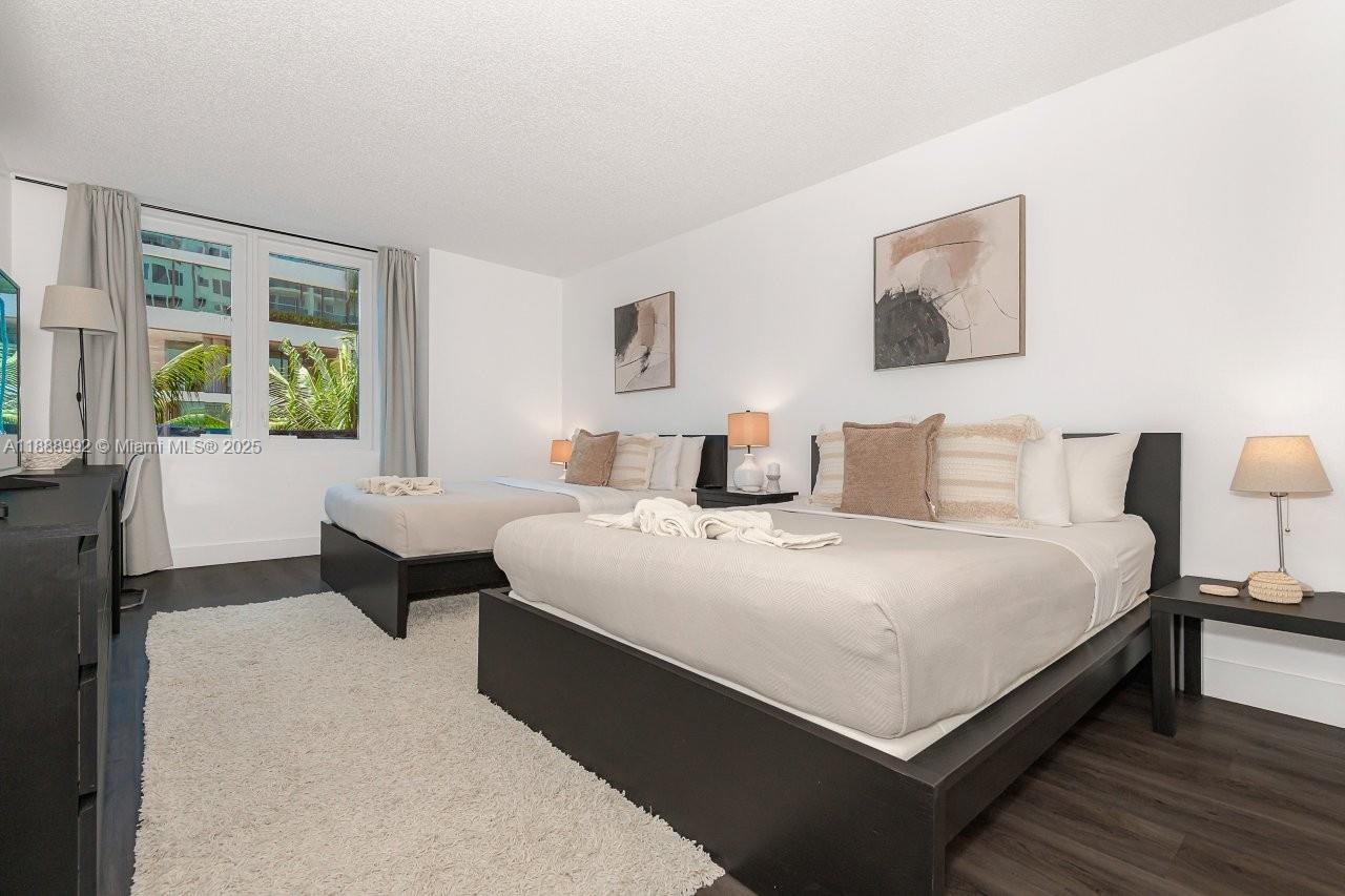 RONEY PALACE CONDO - Residential Lease