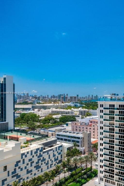 RONEY PALACE CONDO - Residential Lease