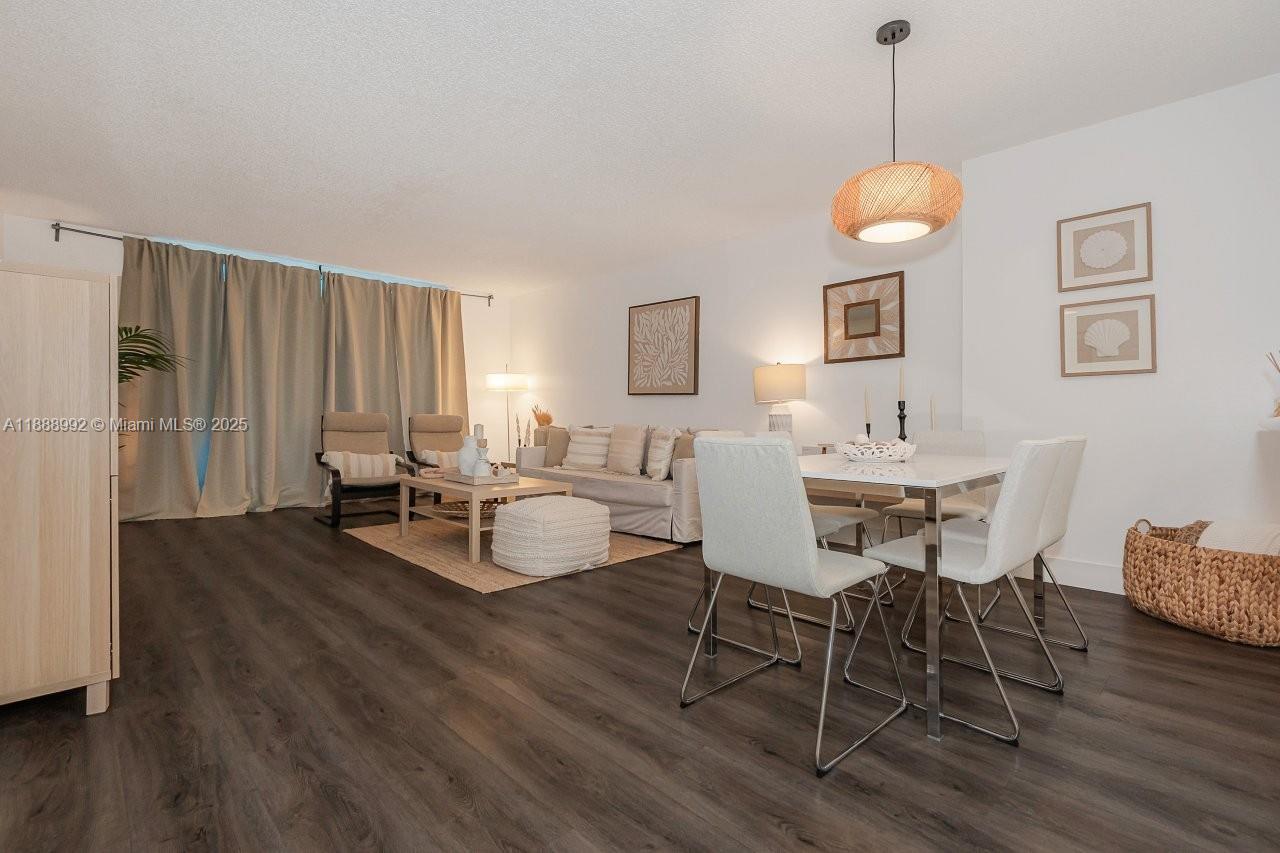 RONEY PALACE CONDO - Residential Lease