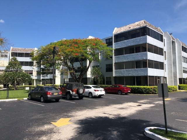 KENDALL GATE CONDO - Residential Lease