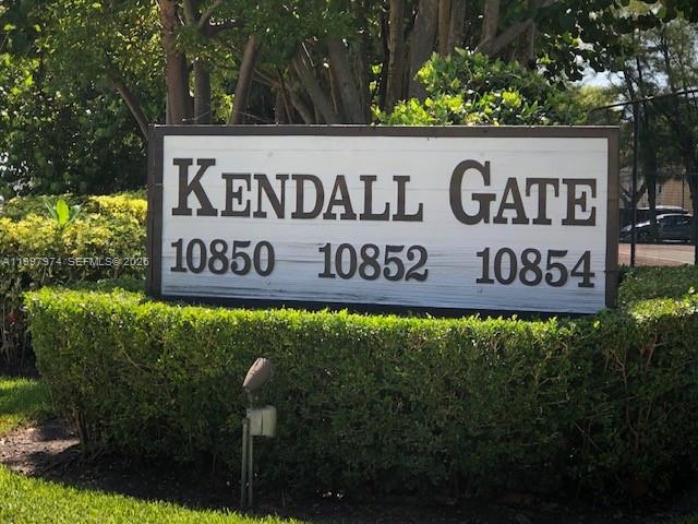 KENDALL GATE CONDO - Residential Lease