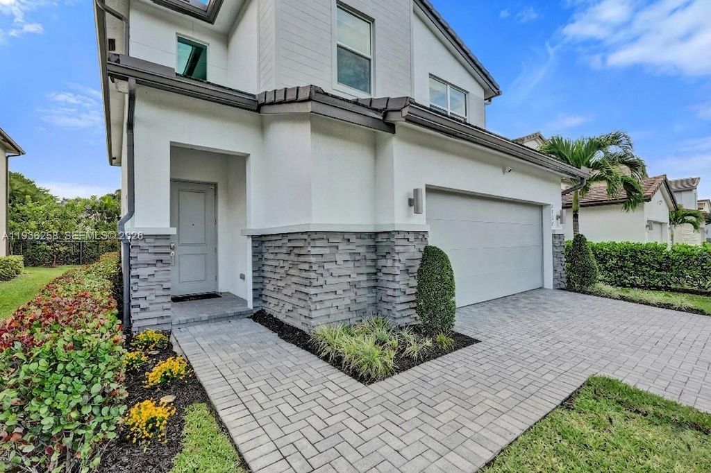 Photo of 2737 Country Lake Trl, Boynton Beach, FL 33436 (MLS # A11936258)