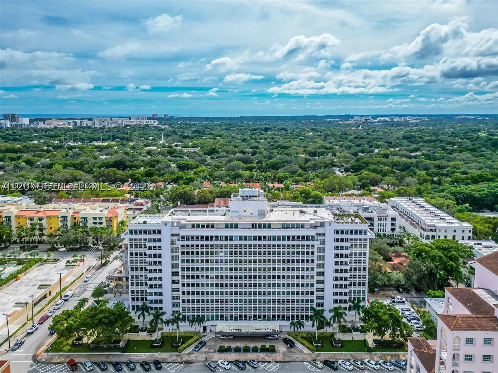 700 Biltmore Way