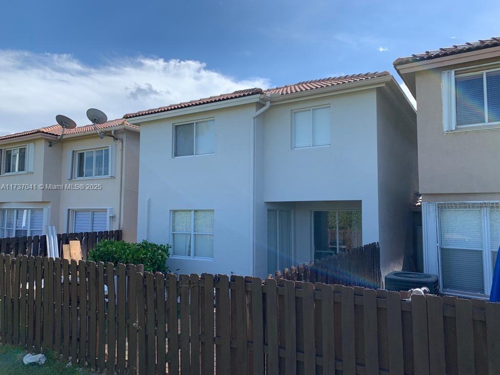 DORAL ISLES ST CROIX 1ST - Residential