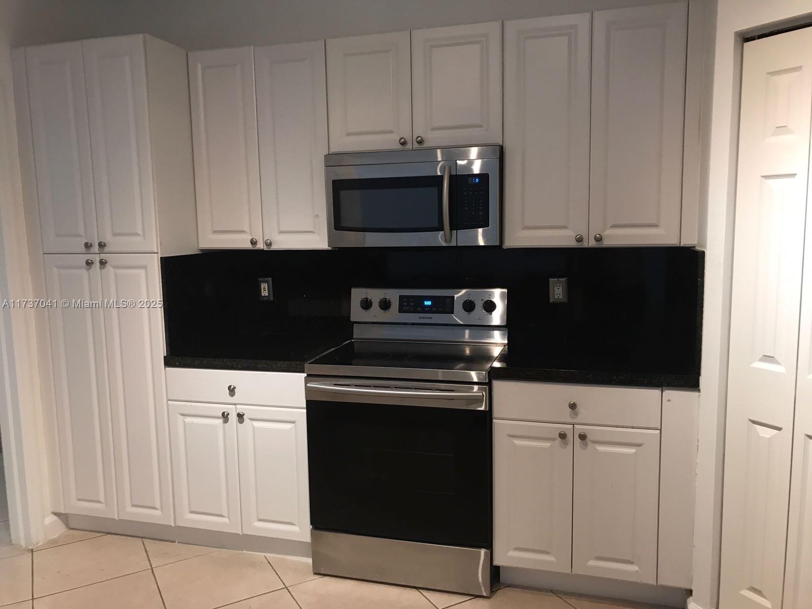 DORAL ISLES ST CROIX 1ST - Residential