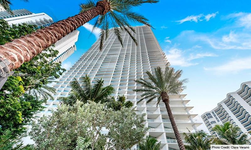 16901 Collins Ave 904