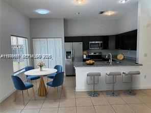 FANTASY REEF - Residential Lease