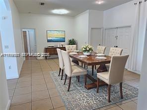 FANTASY REEF - Residential Lease