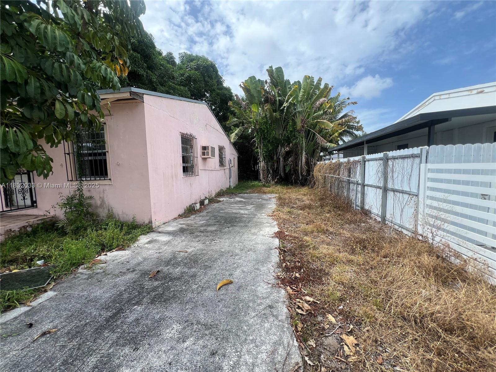 2932 NW 159th St