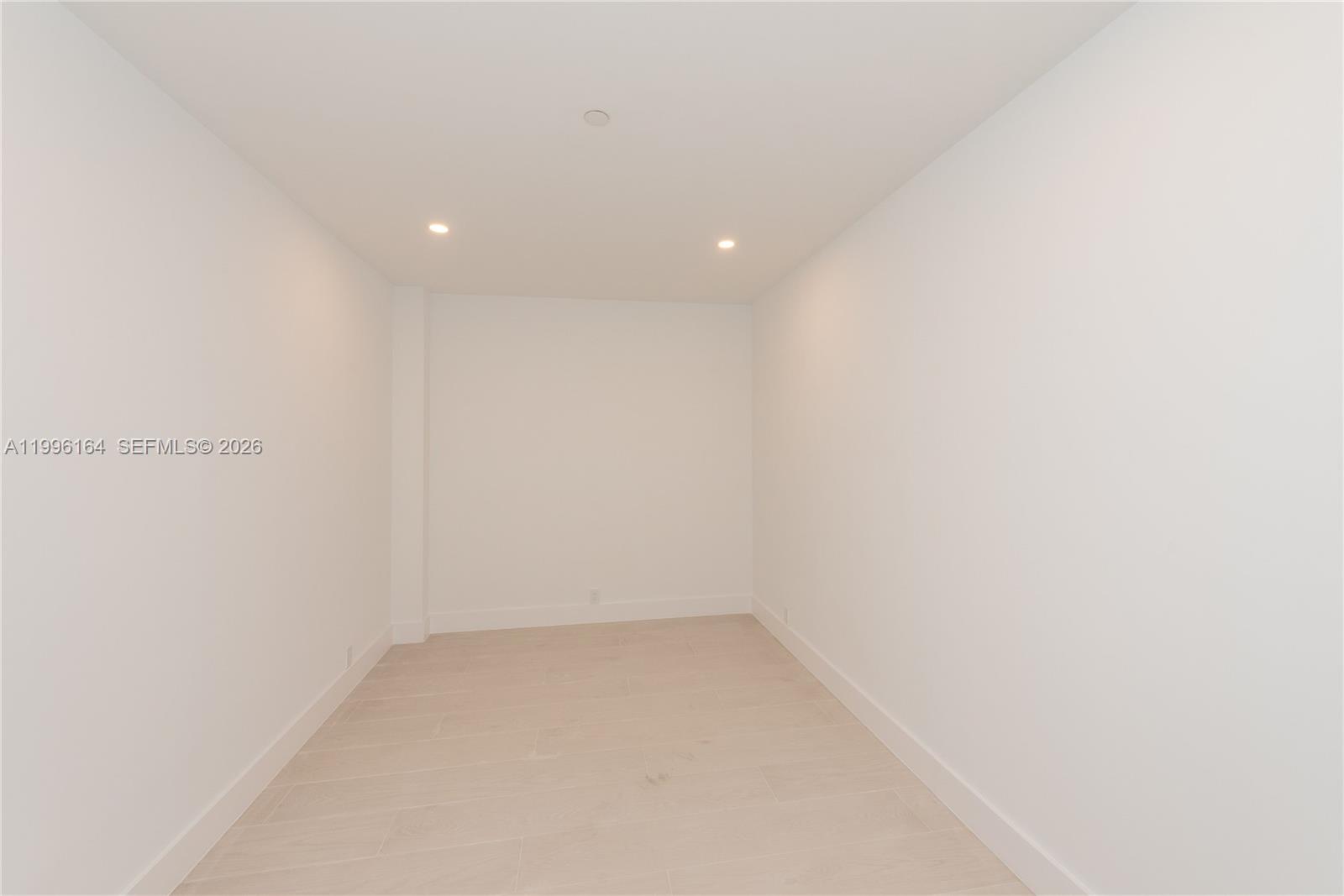 THE EMERALDBAY @ KEY COLO - Residential