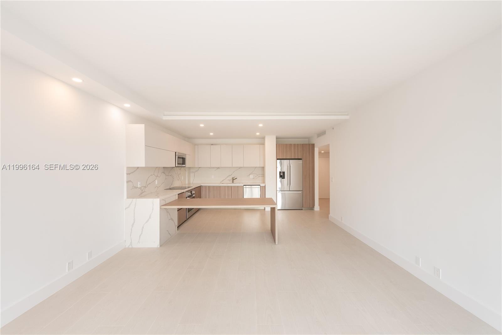 THE EMERALDBAY @ KEY COLO - Residential