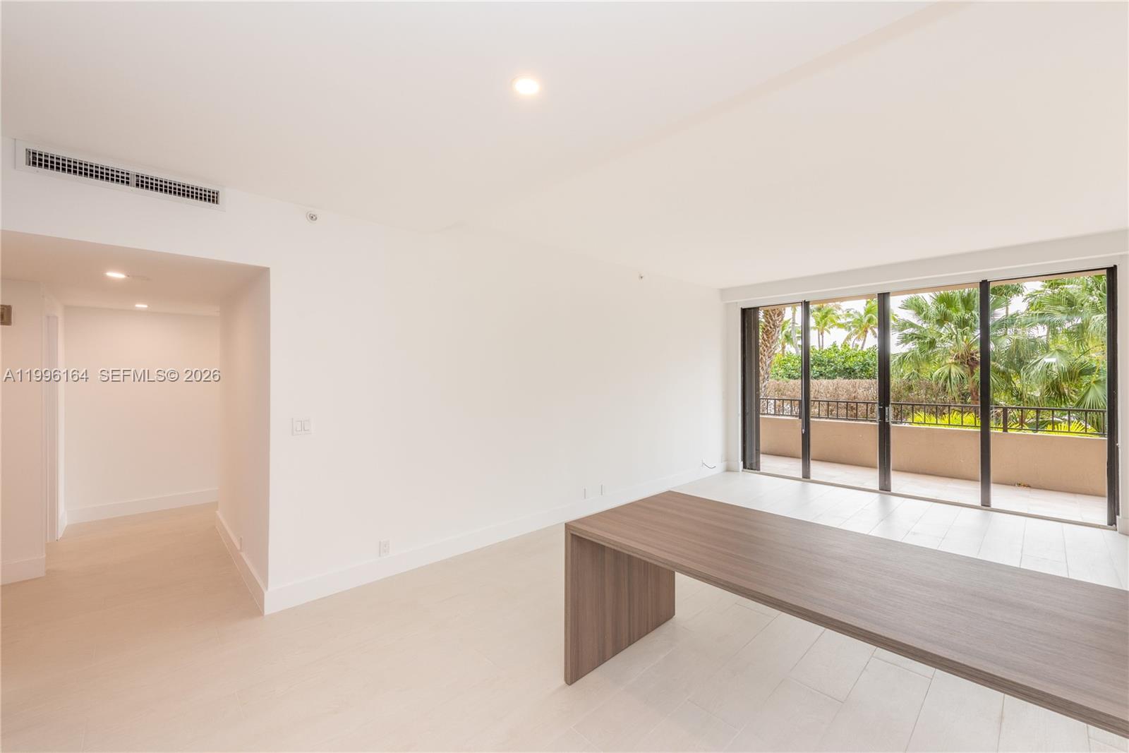 THE EMERALDBAY @ KEY COLO - Residential