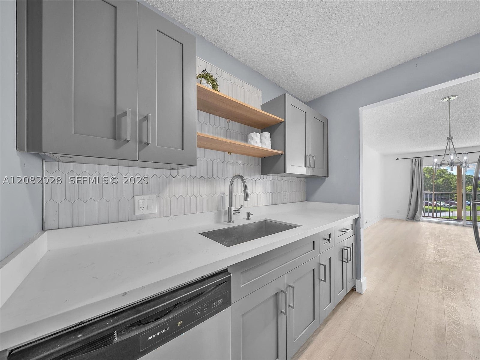 1401 SW 128th Ter