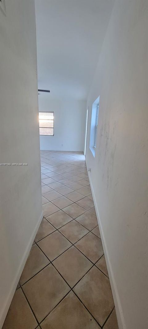Tiny photo for 142 SE 4th Ave, Boynton Beach, FL 33435 (MLS # A11977282)