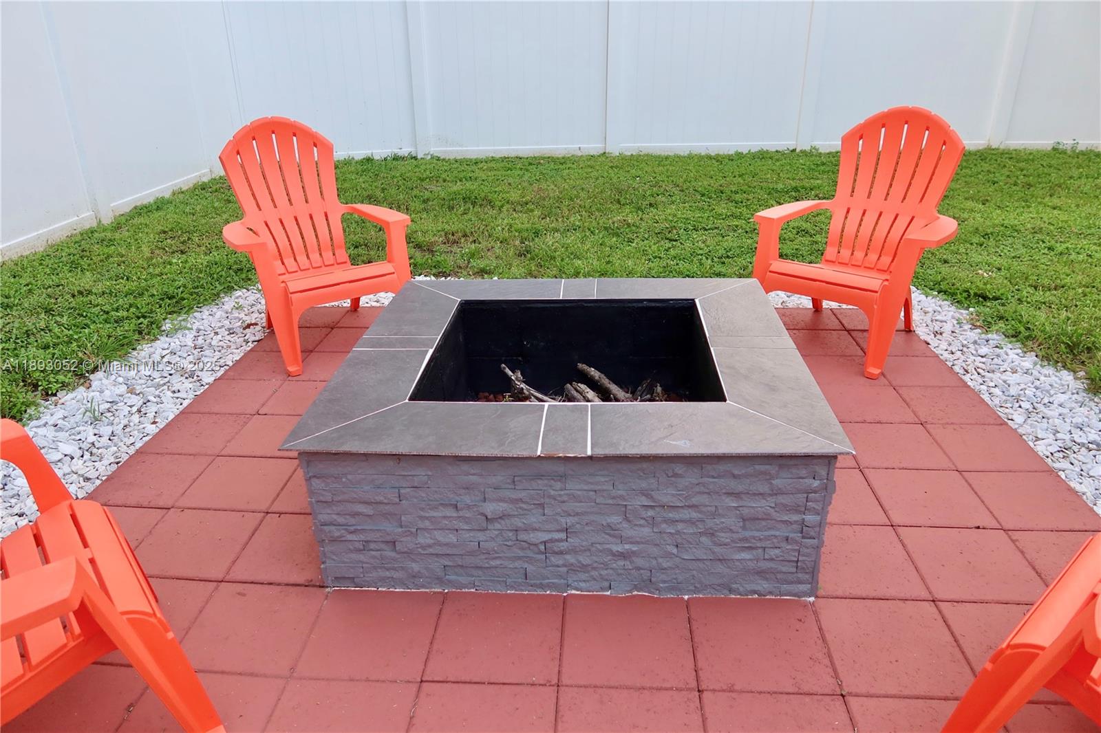 FIRST ADD TO TUSKEGEE PAR - Residential