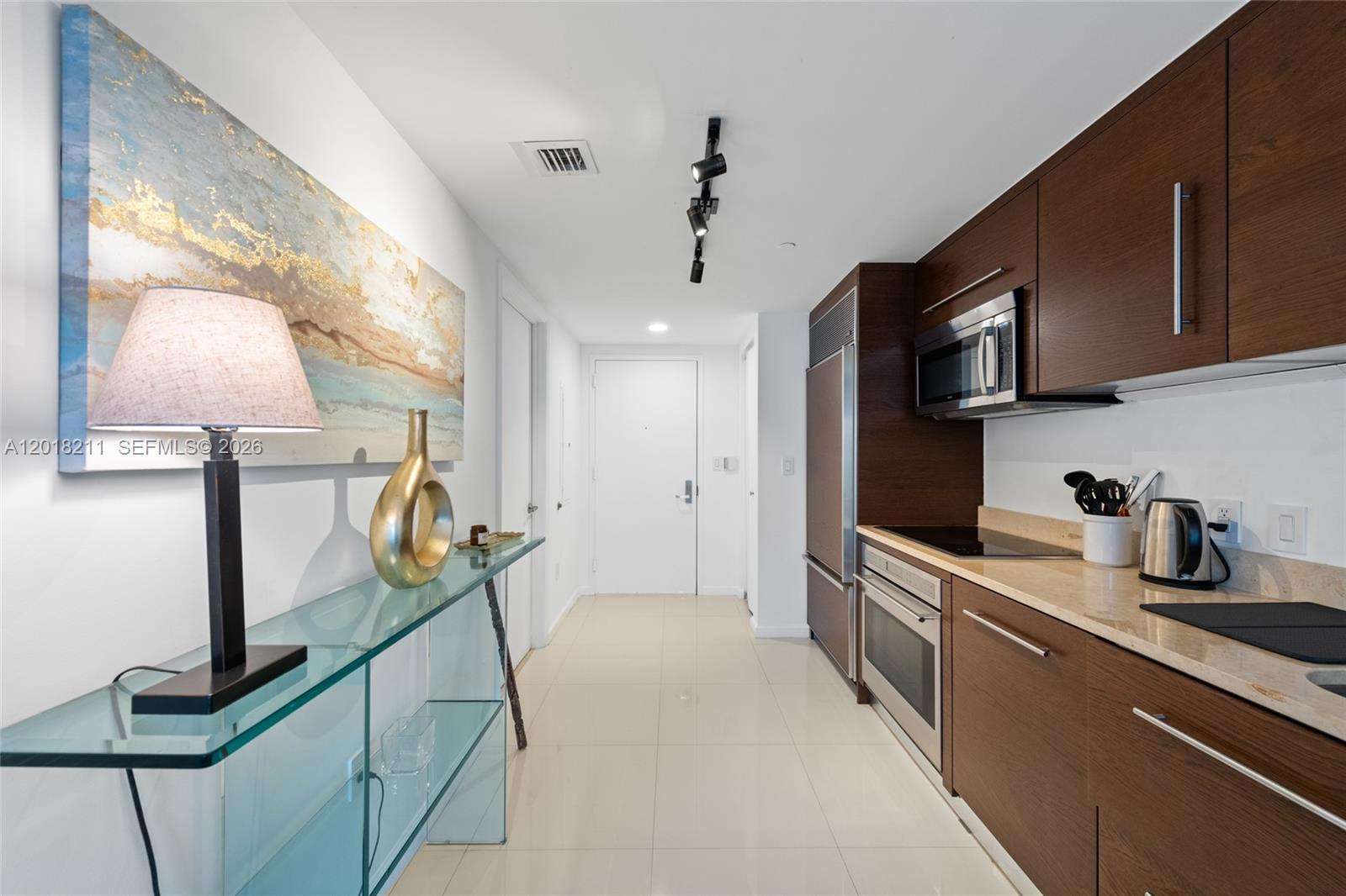 465 Brickell Ave 904