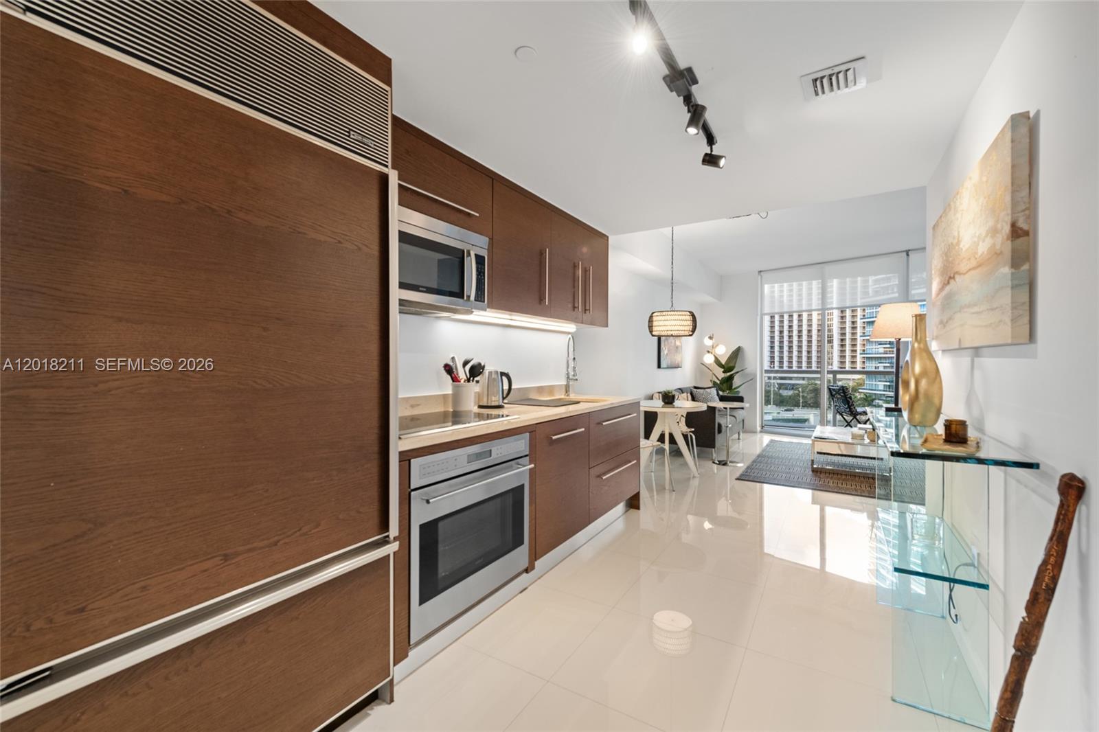 465 Brickell Ave 904